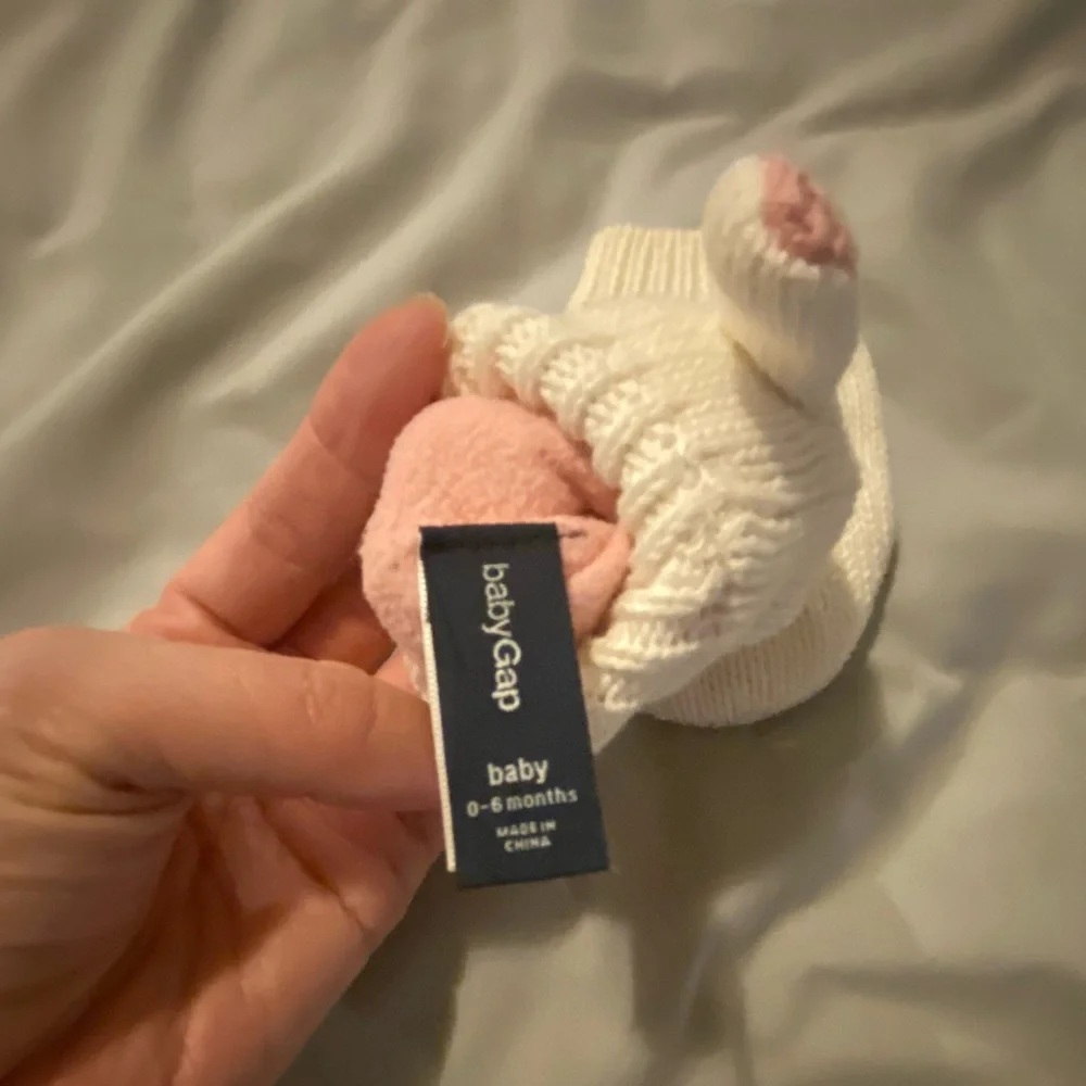 Baby gap bunny mittens 0-6 months